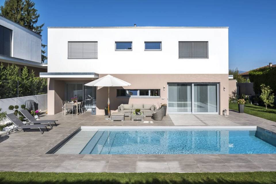 Construction de 2 villas mitoyennes dont une avec piscine à Bernex.