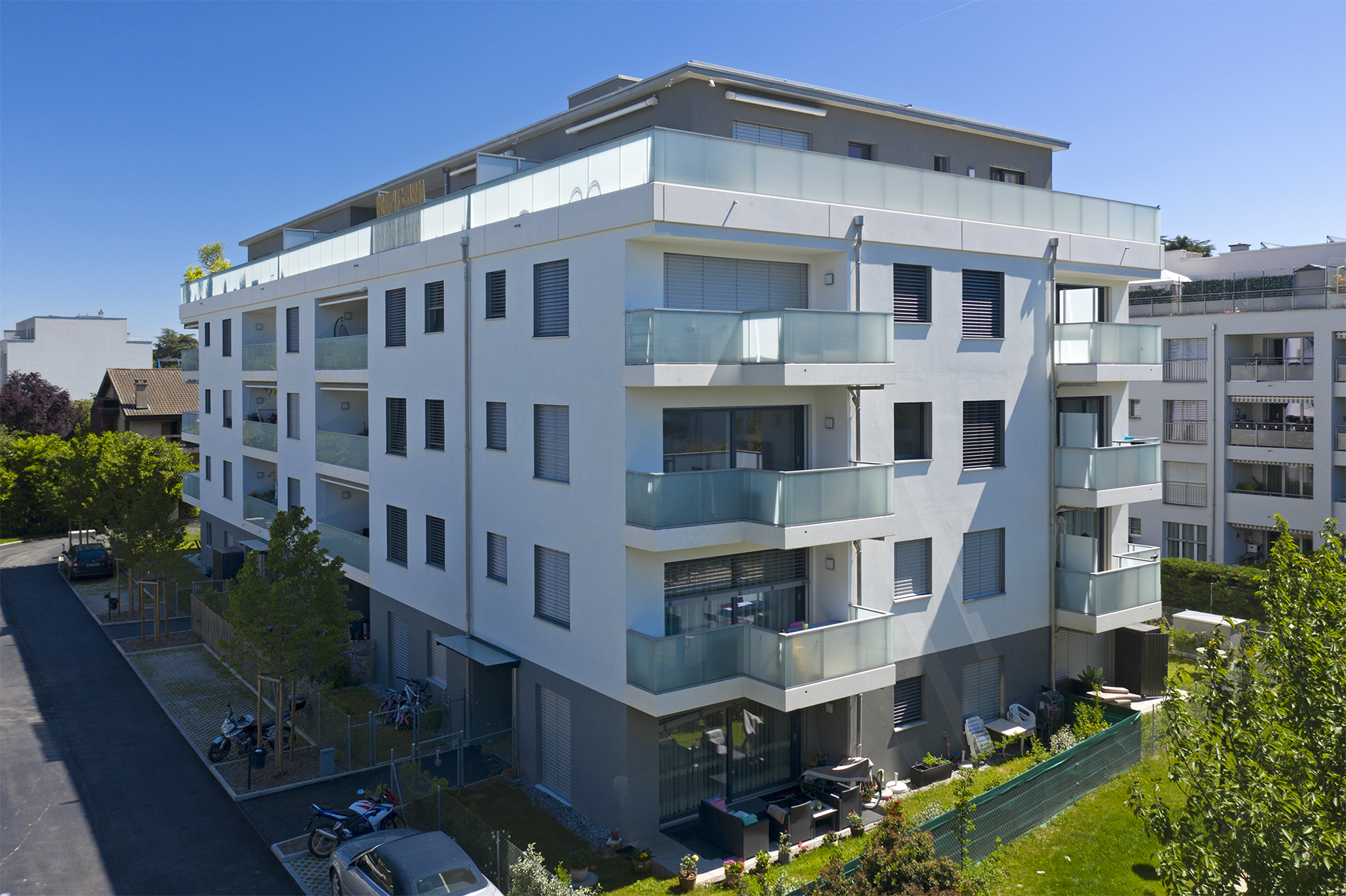 Construction de 2 immeubles dont un bâtiment qui comprend 17 appartements PPE et un bâtiment de 10 appartements locatifs sur la commune de Thônex.
